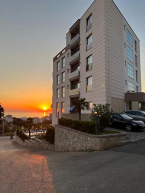 Lux Hotel M, Dobra Voda